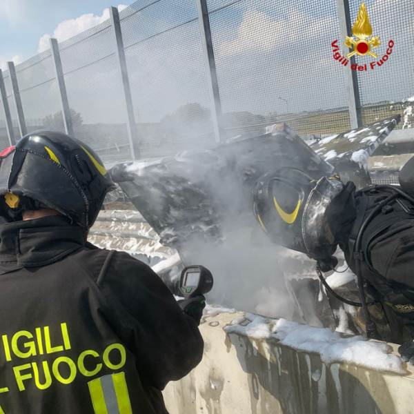 A4 DIREZIONE MILANO, SVINCOLO A26 – Incendio rimorchio