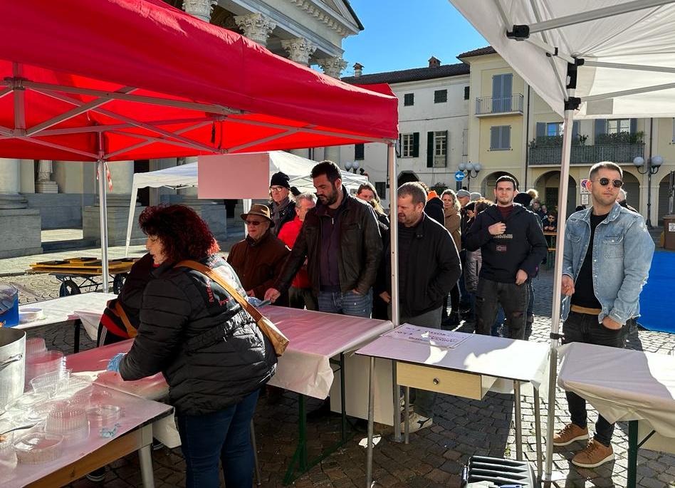 SANTHIÀ – Un successo la Fiera di Santa Caterina
