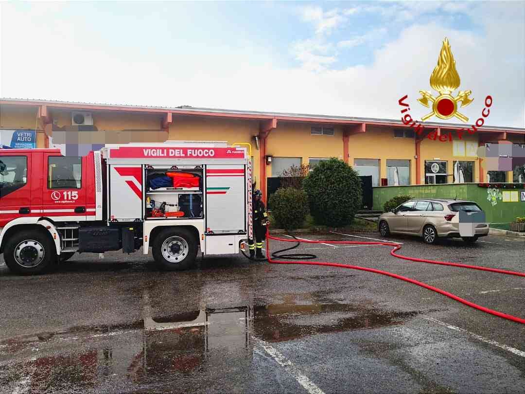 NOTIZIE DAI VIGILI DEL FUOCO – Tangenziale sud: fiamme in una cucina di un ristorante
