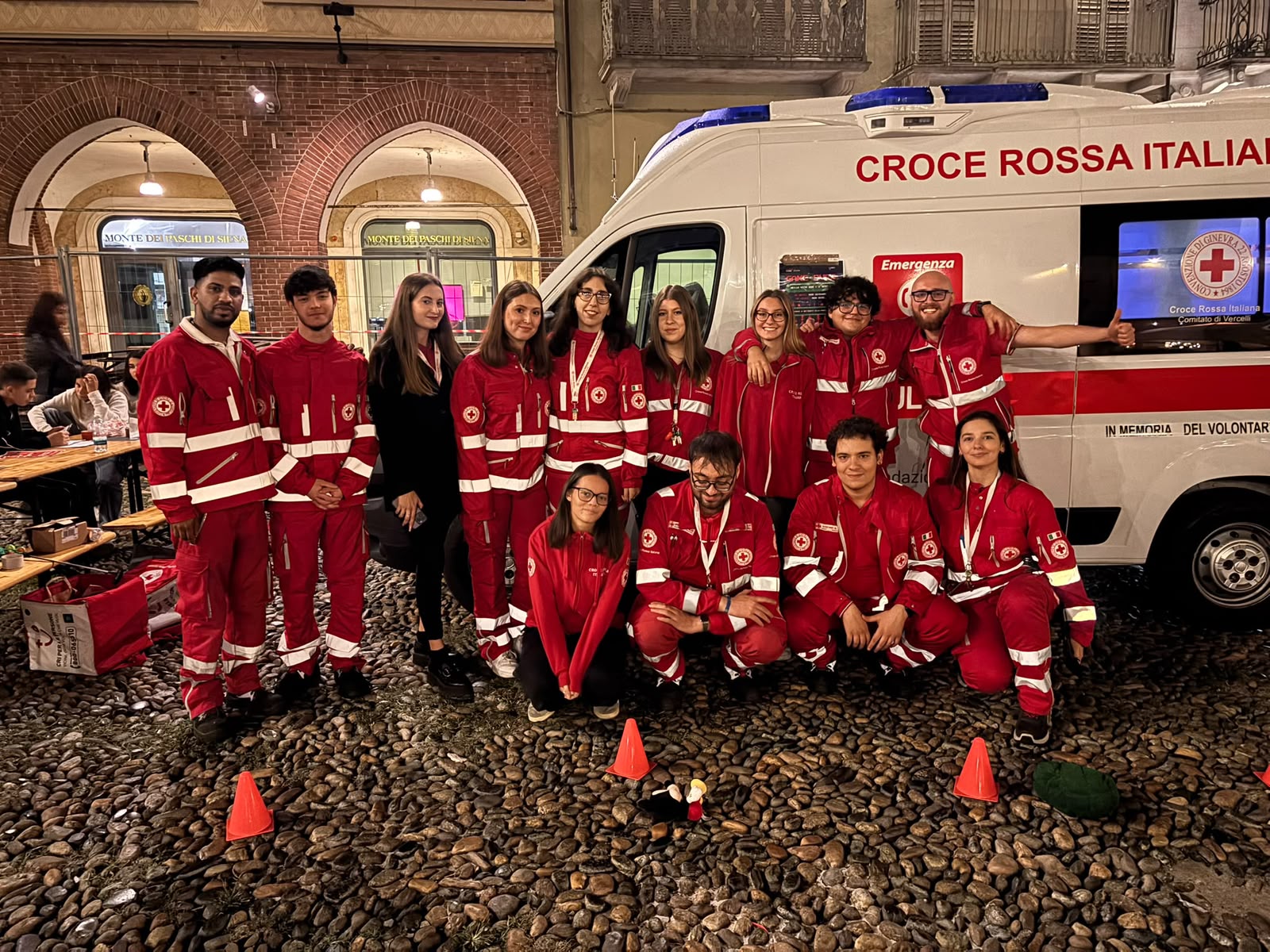 SICUREZZA STRADALE – La Croce Rossa di Vercelli porta la prevenzione in piazza